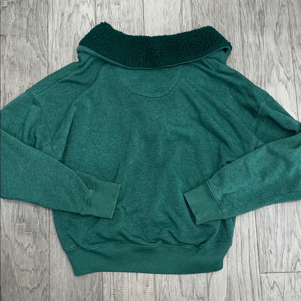 American Eagle Crewneck - Picture 2 of 4
